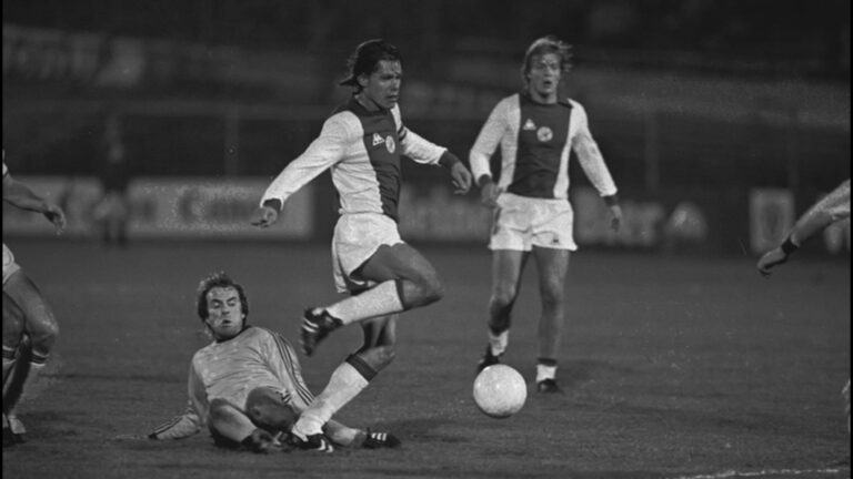 AJAX Foto 5